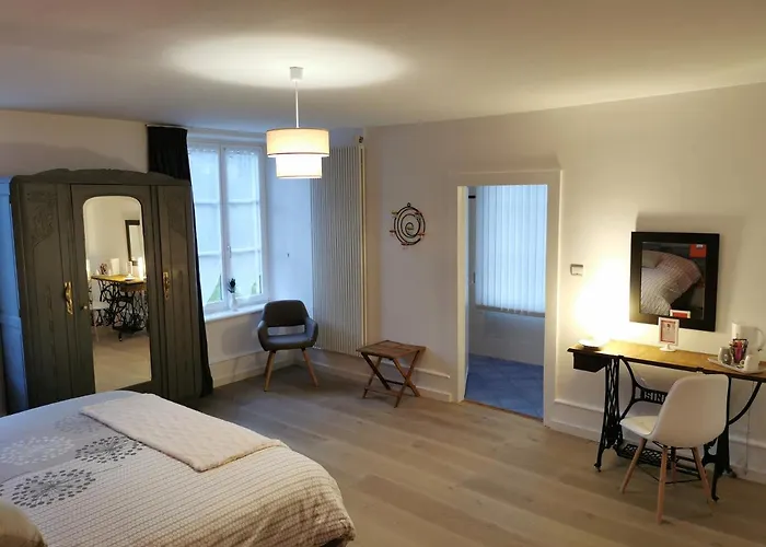 D'hotes La Tuilerie Bed & Breakfast