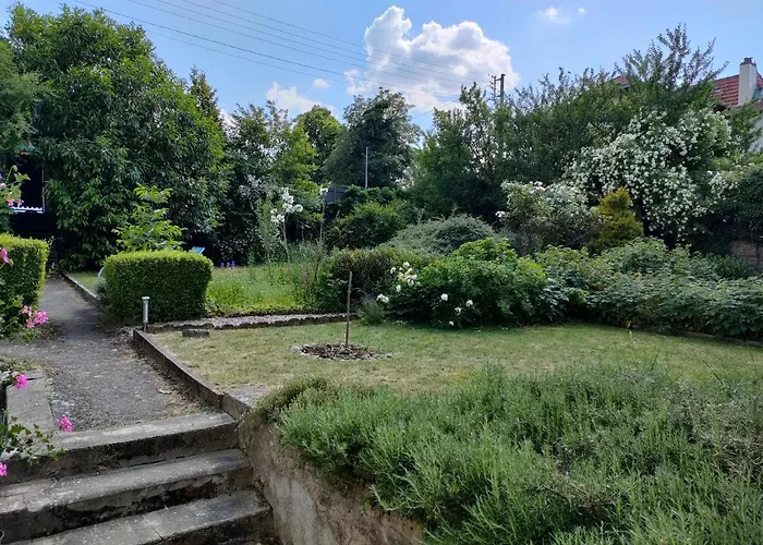 D'hotes La Tuilerie Bed & Breakfast